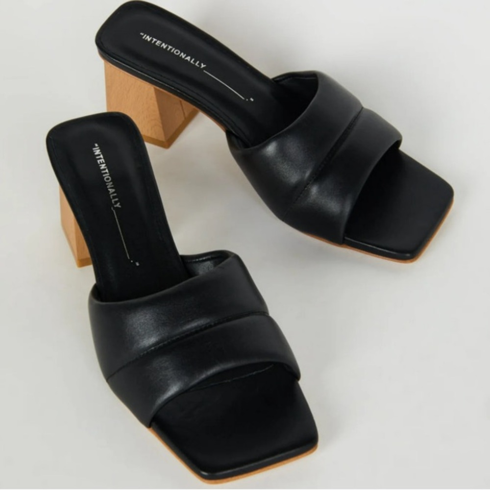 💜INTENTIONALLY BLANK TABBI HEELS💜